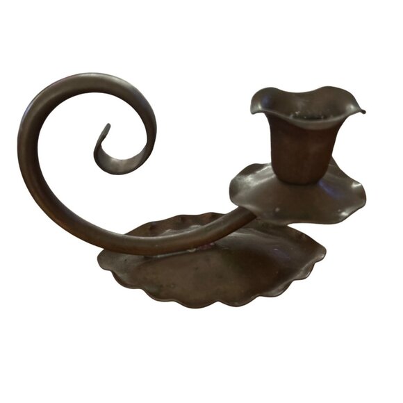 Vtg Gregorian Copper Chamberstick Candle Holders Scroll Handle & Scalloped Base - Picture 2 of 9